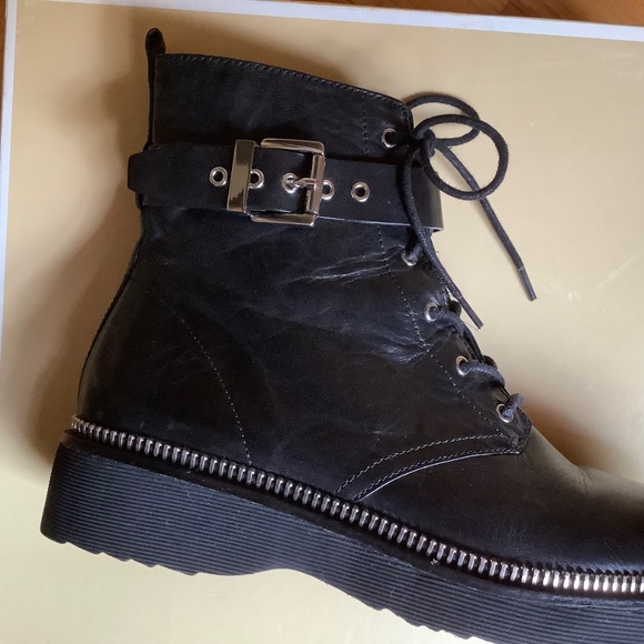 Michael Kors Vivia Zip Trimmed Leather Combat Bootie Black SZ 9.5 - Picture 12 of 16